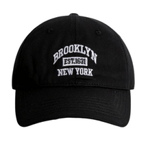 Boné Brooklyn.